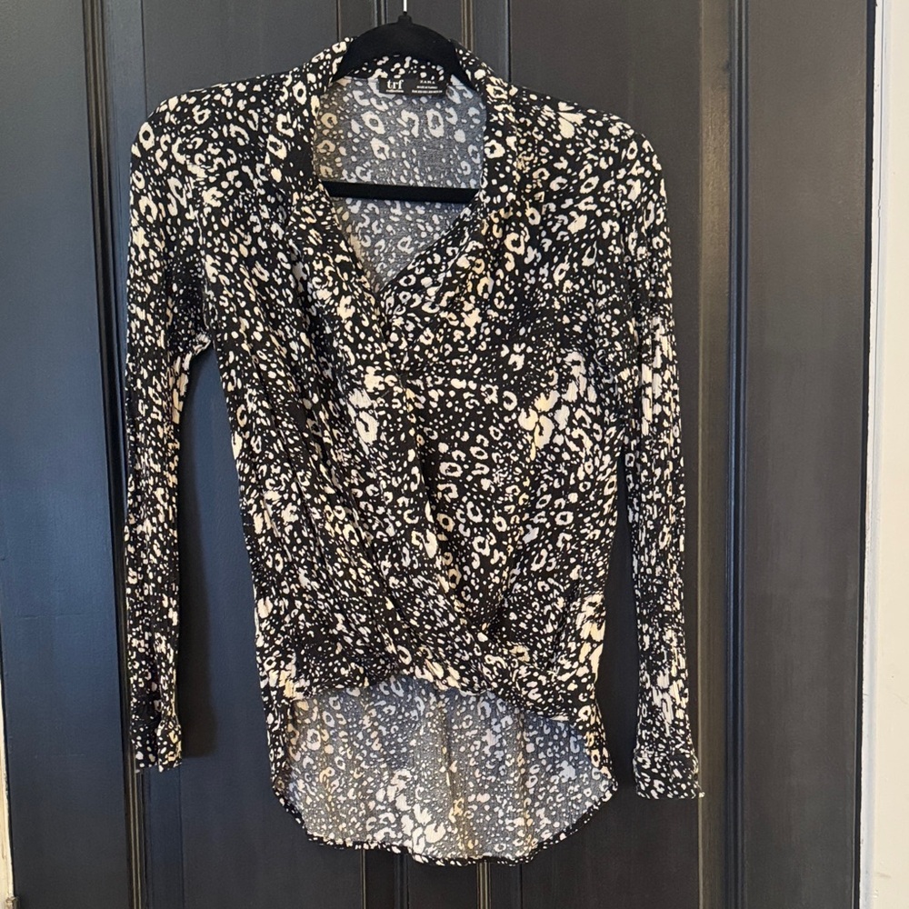 Zara Black and White Patterned Blouse